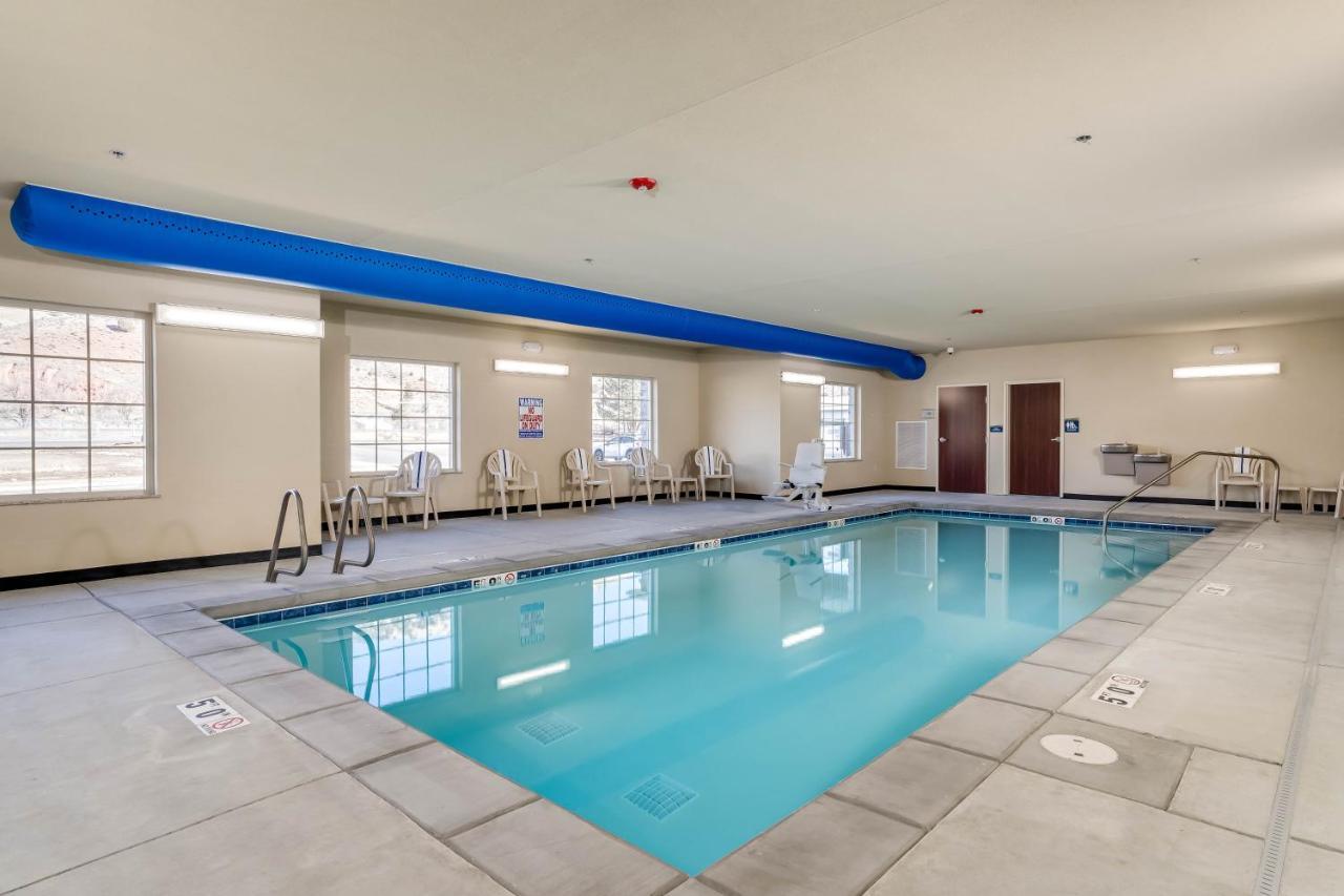 Comfort Inn & Suites Morgan エクステリア 写真